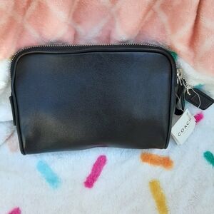 COACH NWT Y2K Black Leather Cosmetics Case